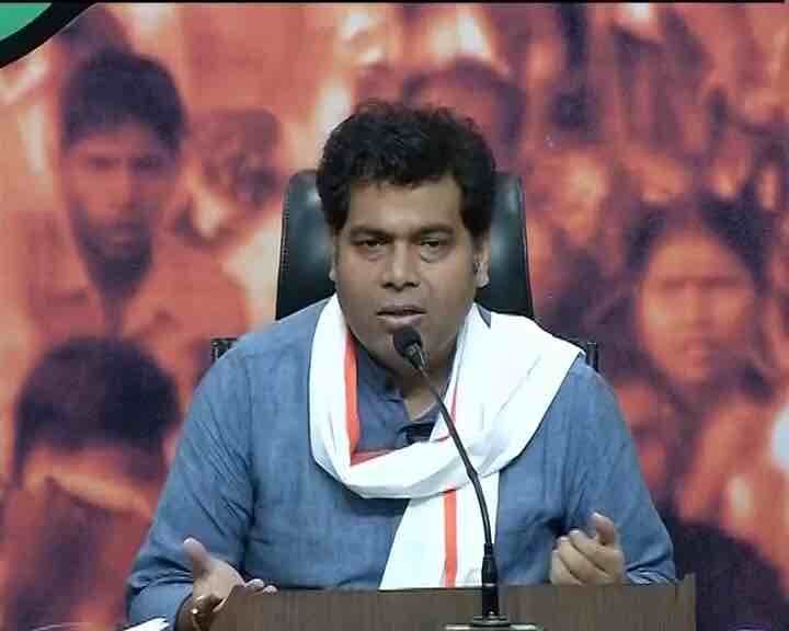 बीजेपी बुलंदशहर घटना की कड़े शब्दों में निंदा करती है और सीबीआई जांच की मांग करती है: श्रीकांत शर्मा, BJP प्रवक्ता बीजेपी बुलंदशहर घटना की कड़े शब्दों में निंदा करती है और सीबीआई जांच की मांग करती है: श्रीकांत शर्मा, BJP प्रवक्ता