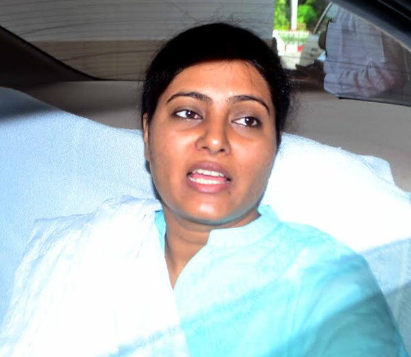 अभी अभी केंद्रीय मंत्री अनुप्रिया पटेल का हुआ एक्सीडेंट