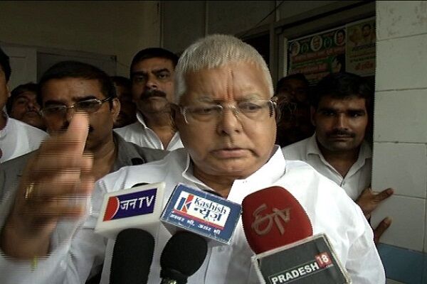 नरेंद्र मोदी भारत के सबसे कमजोर प्रधानमंत्री: लालू प्रसाद नरेंद्र मोदी भारत के सबसे कमजोर प्रधानमंत्री: लालू प्रसाद